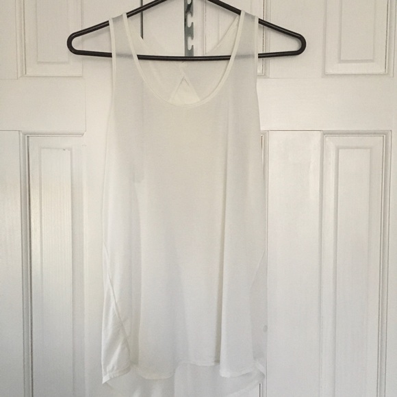 Lululemon Essential Tank Pleated *Jersey White Size 8 - Picture 4 of 8